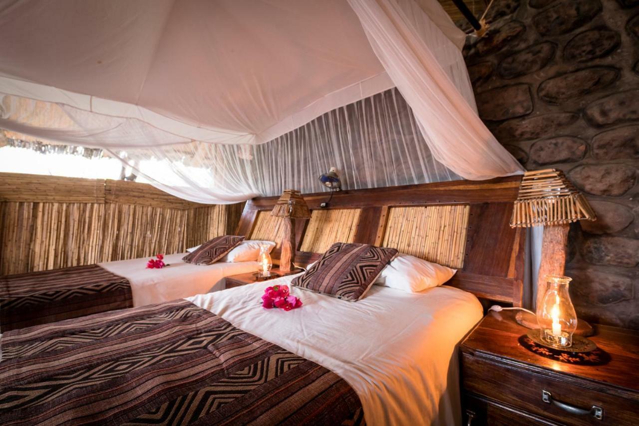 Taita Falcon Lodge Mukuni Екстер'єр фото